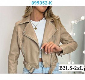 899352